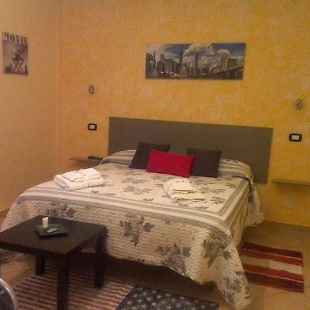 La Bella Ninfa Bed and Breakfast Sermoneta Εξωτερικό φωτογραφία